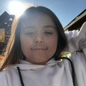 Meet your Posher, Danica